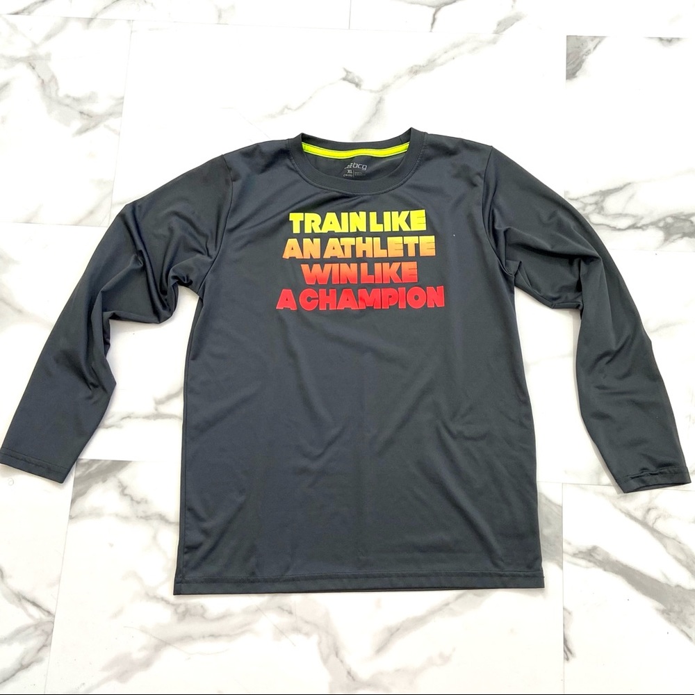 It’s grey long sleeve shit. Size 18/ 20 (large). Brand is bcg.